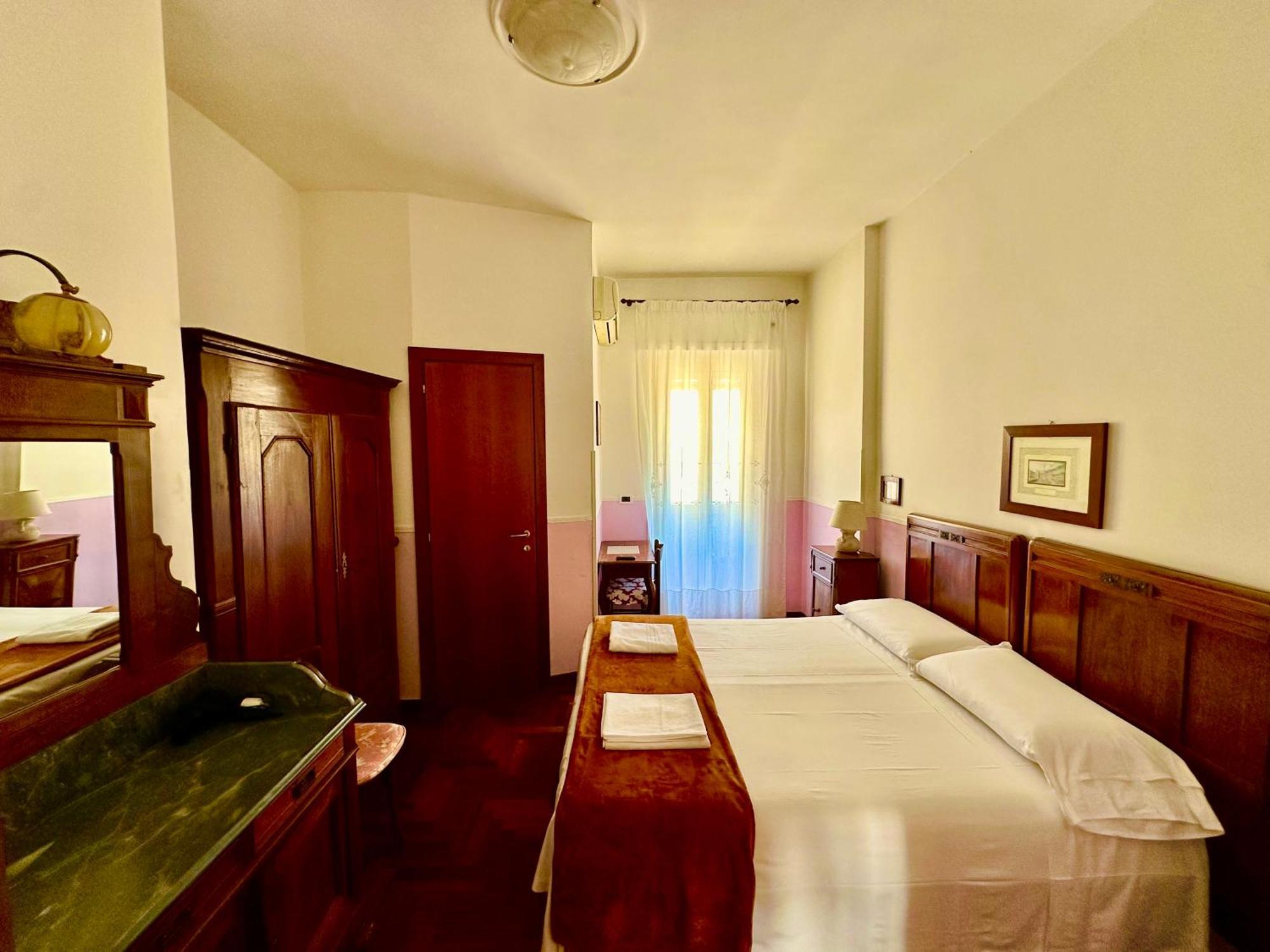 Pardis Guest House Rome Exterior photo